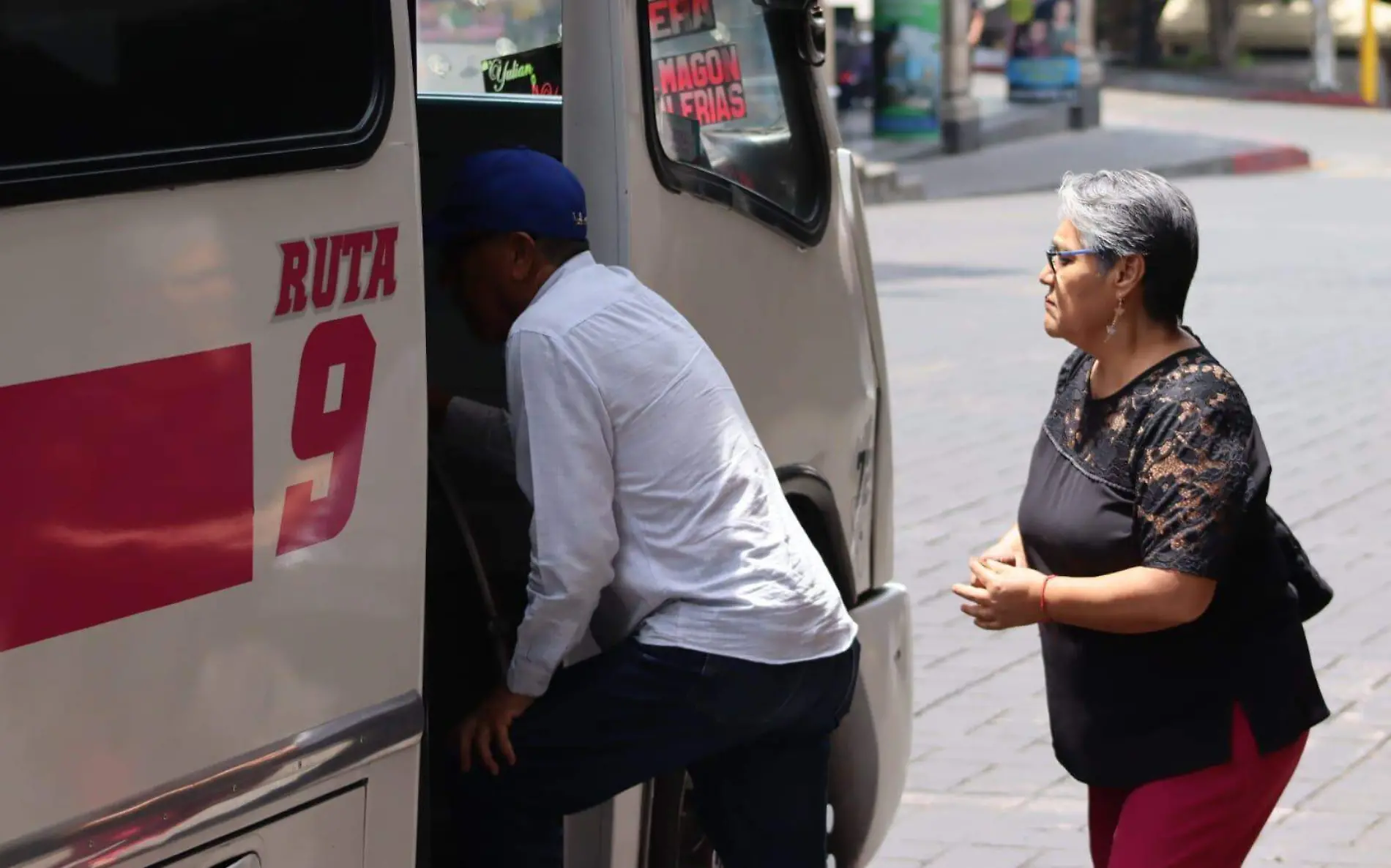 LUIS-F7EN Concesionarios plantean un incremento a la tarifa mínima de la ruta de 10 a 15 pesos, indicó Dagoberto Rivera (2)